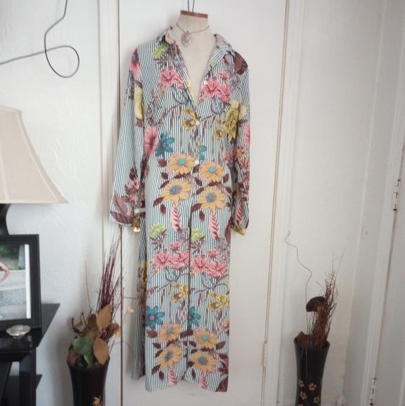 Floral Stripes Long Sleeve Button Down Sheer Shirt Dress with Split in Front XXL - Picture 5 of 12